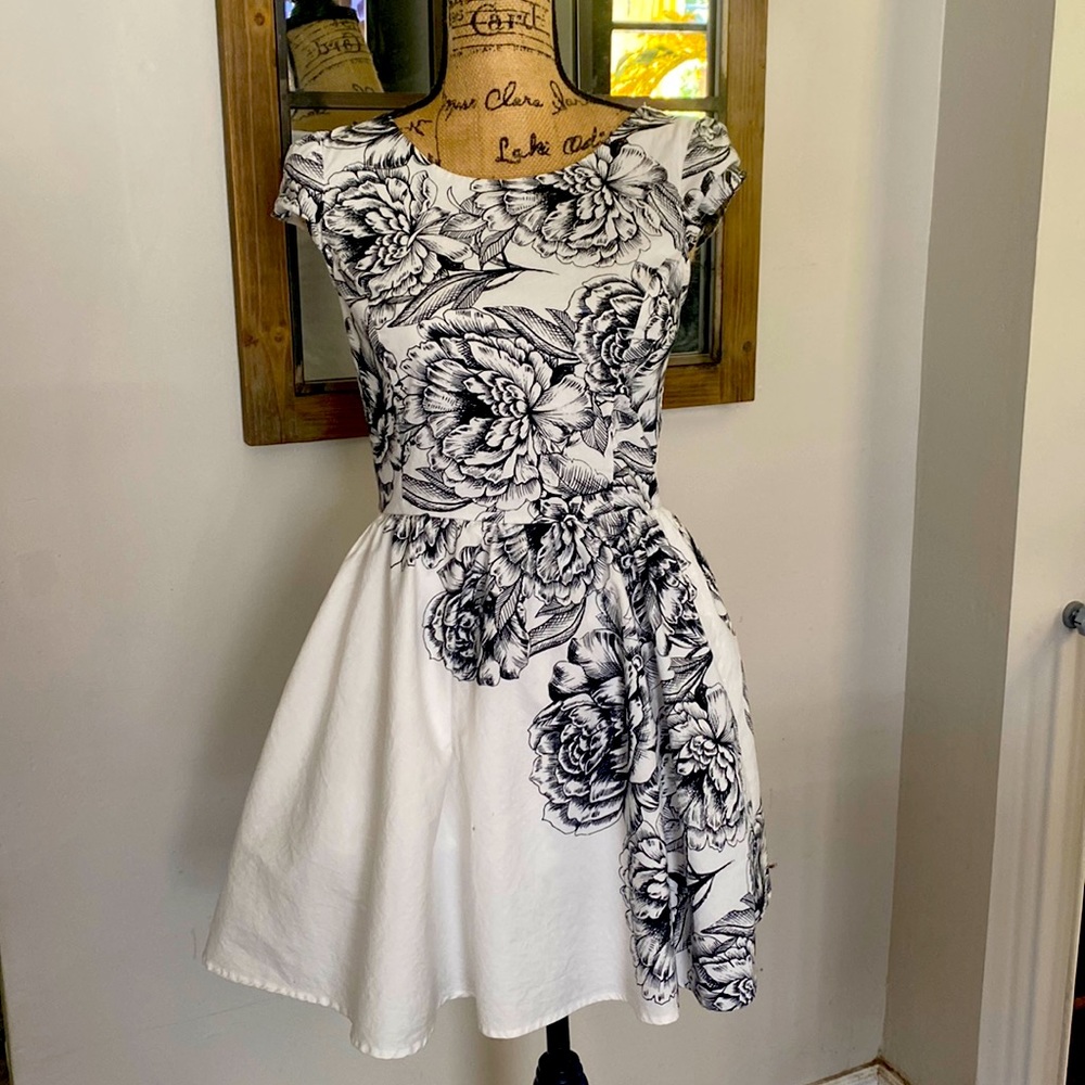 White and black floral A-line dress